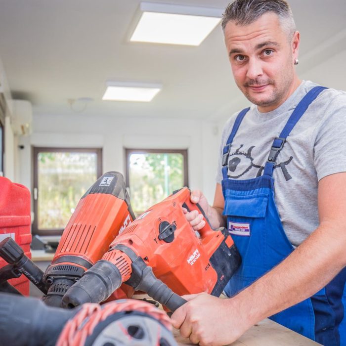 Service Reparatur » Baumaschinen Boneß GmbH