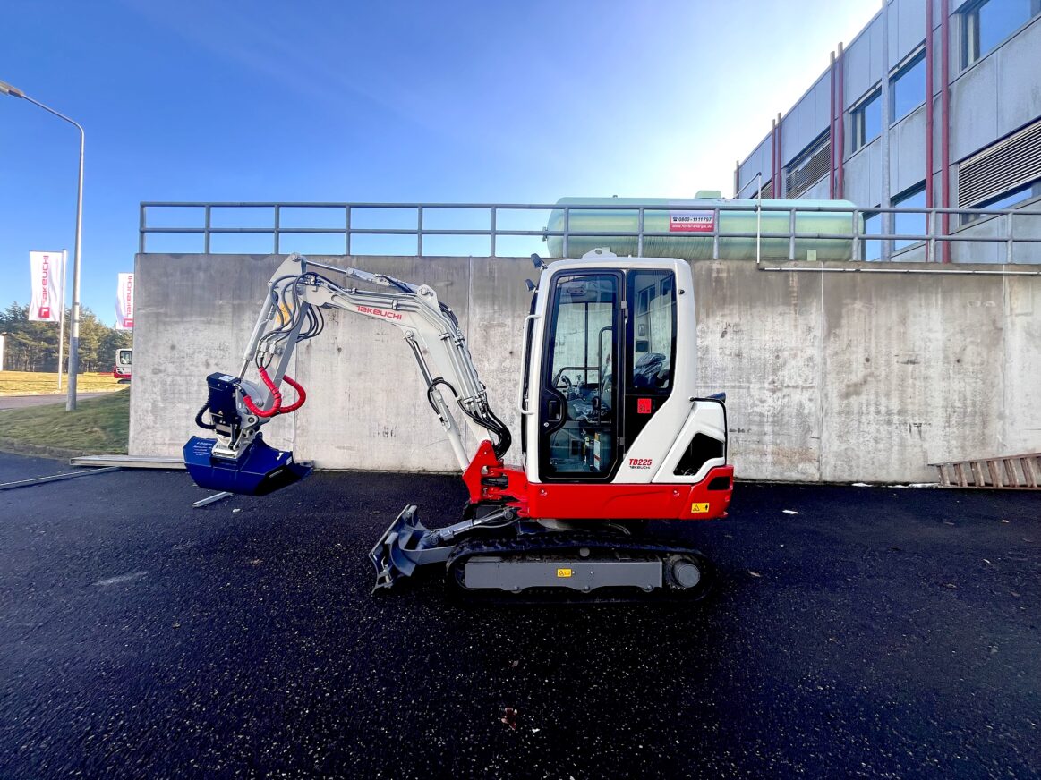 V5_9 » Baumaschinen Boneß GmbH